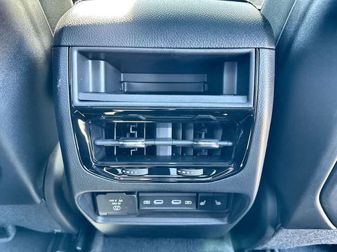 New 2026 Jeep Grand Cherokee Limited RWD image 21