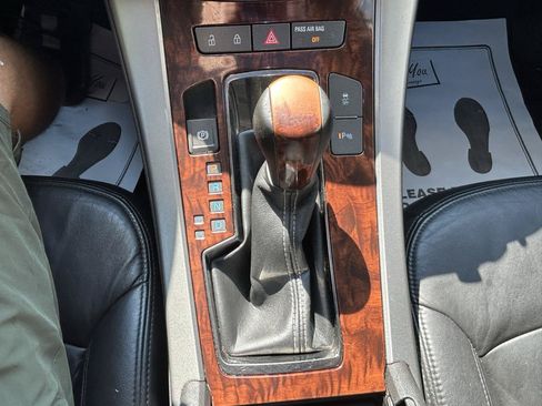 Used 2013 Buick LaCrosse Leather FWD image 26