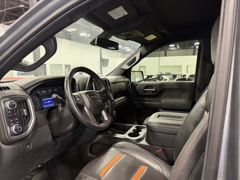 Used 2022 GMC Sierra 1500 AT4 w/ AT4 Preferred Package AWD/4WD image 5