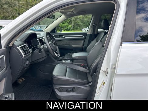 Used 2022 Volkswagen Atlas SE w/ Black Wheel Package image 9