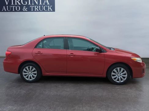 Used 2012 Toyota Corolla LE FWD image 5