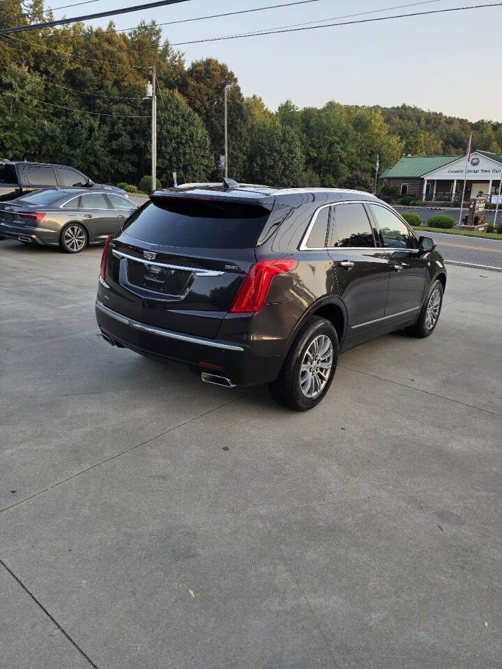 Used 2017 Cadillac XT5 Luxury w/ Driver Awareness Package AWD/4WD image 4