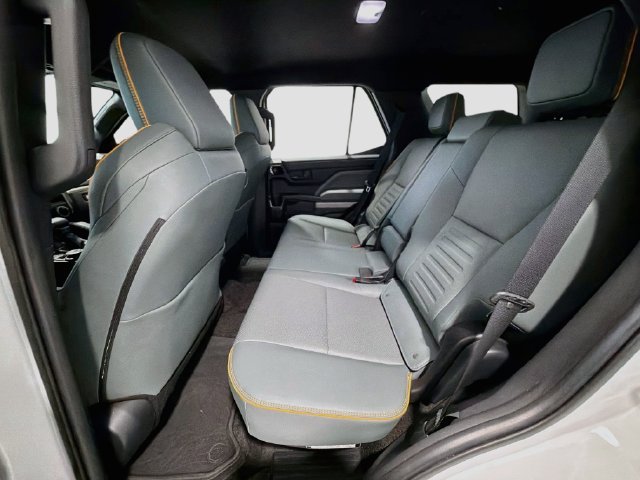 Certified 2025 Toyota 4Runner Trailhunter AWD/4WD image 21