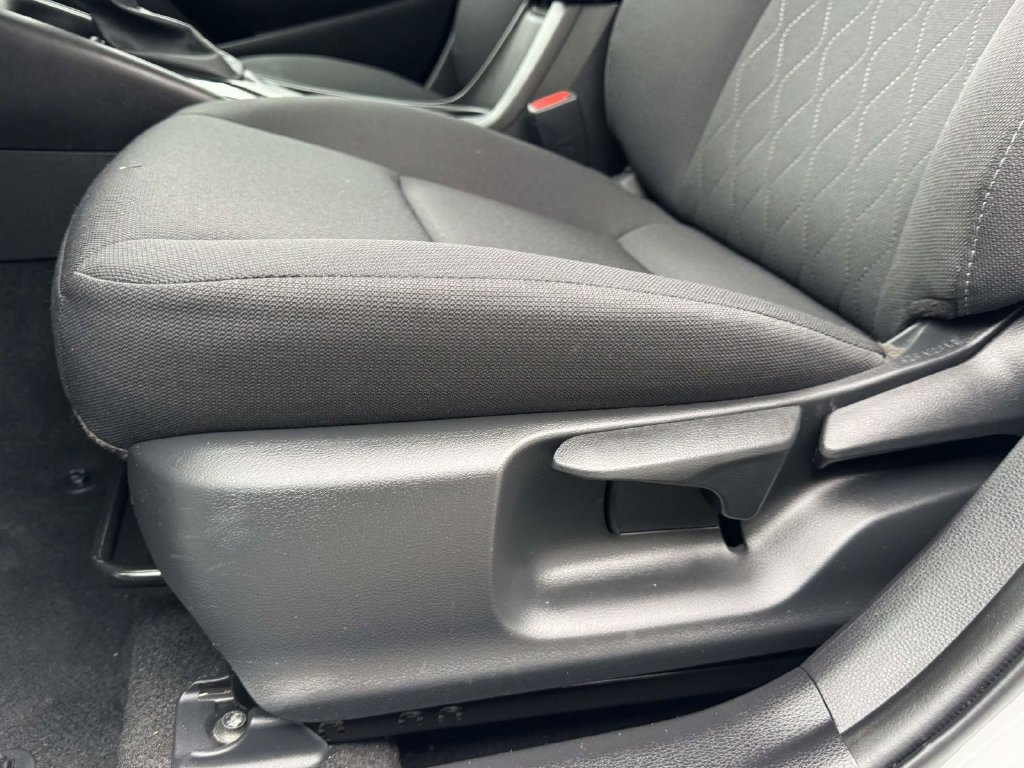 Used 2025 Toyota Corolla LE FWD image 19