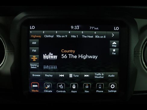 Used 2022 Jeep Wrangler Unlimited Sahara AWD/4WD image 23