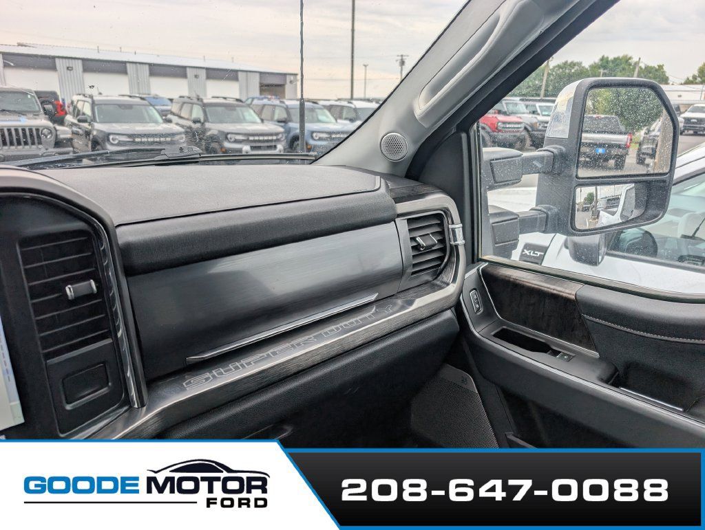 Used 2023 Ford F350 Lariat w/ Lariat Ultimate Package AWD/4WD image 12