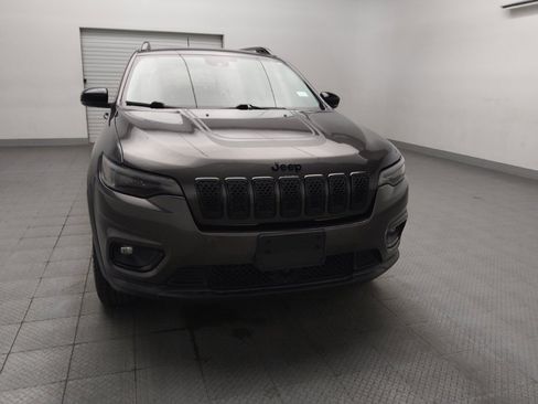Used 2022 Jeep Cherokee Latitude AWD/4WD image 14