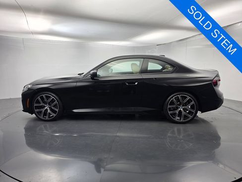 Certified 2023 BMW 230i Coupe w/ Premium Package RWD image 7