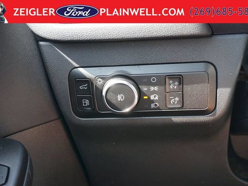Used 2023 Ford Escape SE FWD image 28