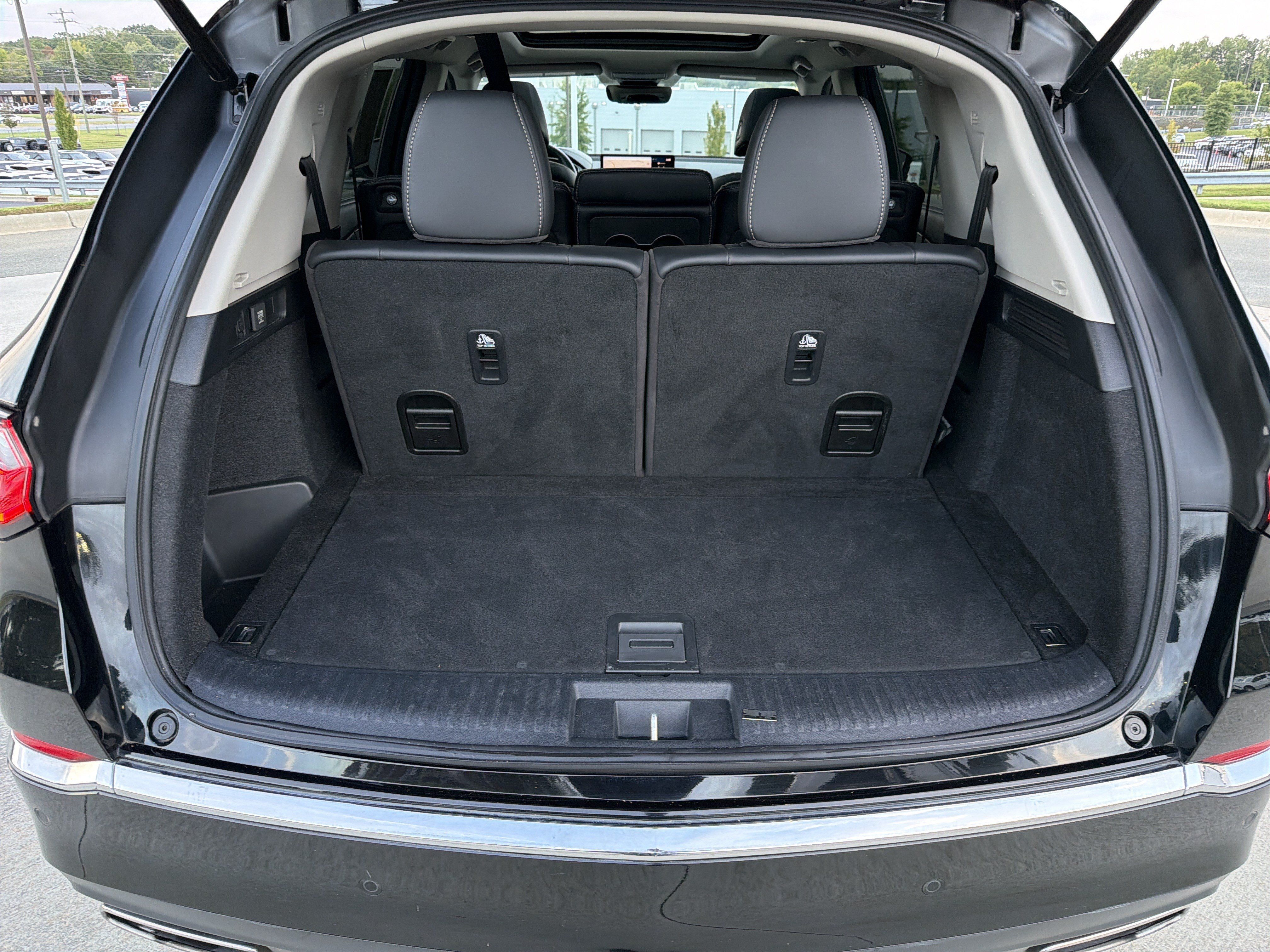 Used 2024 Acura MDX w/ Technology Package FWD image 30