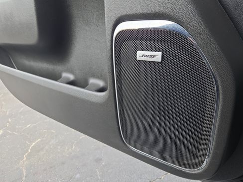 Used 2017 GMC Sierra 1500 SLT image 34