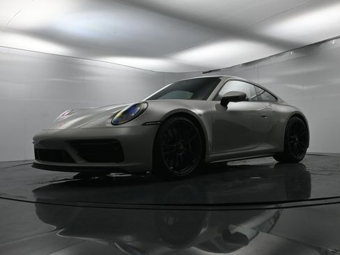 Used 2022 Porsche 911 Carrera GTS image 41