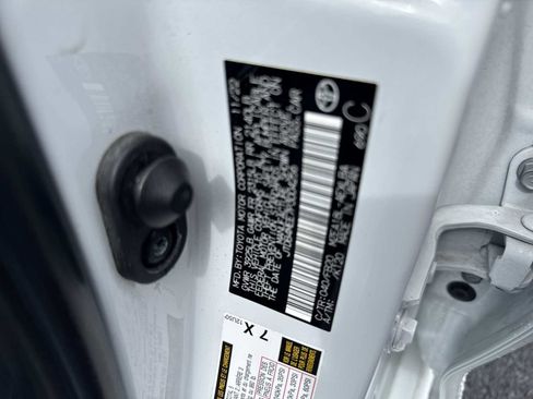 Used 2023 Toyota Corolla LE image 25