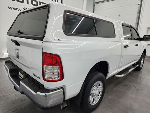 Used 2022 RAM 2500 Big Horn w/ Cold Weather Group image 4