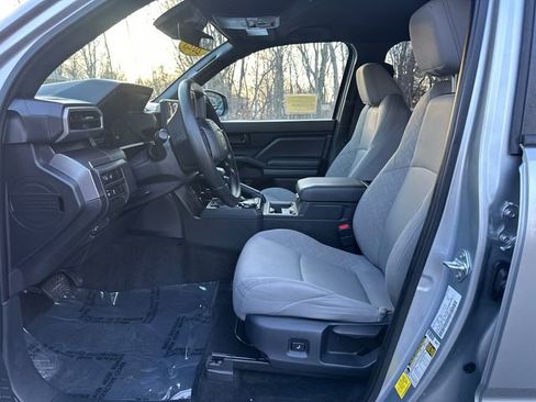 Certified 2025 Toyota Tacoma SR5 image 27