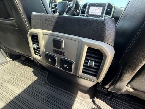 Used 2018 Ford F150 Lariat w/ Equipment Group 502A Luxury AWD/4WD image 31