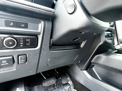 Used 2023 Ford Expedition Max Platinum image 17