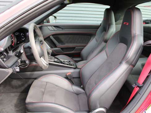 Certified 2022 Porsche 911 Targa 4 GTS image 5