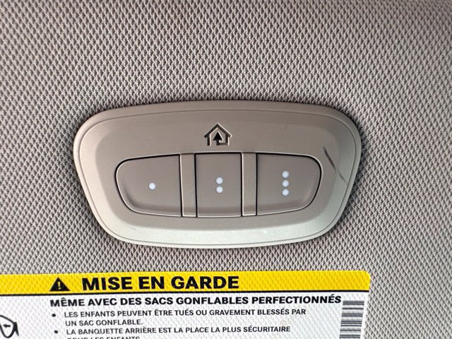 Used 2022 Chrysler Pacifica Limited FWD image 38