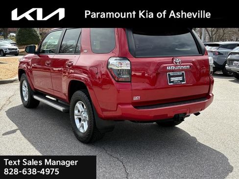 Used 2018 Toyota 4Runner SR5 Premium image 4