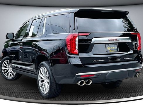 Used 2022 GMC Yukon Denali w/ Denali Premium Package AWD/4WD image 4