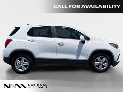 Used 2020 Chevrolet Trax LS FWD image 6