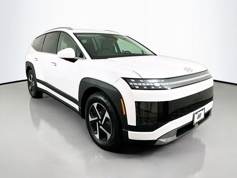 New 2026 Hyundai Ioniq 9 SE image 3