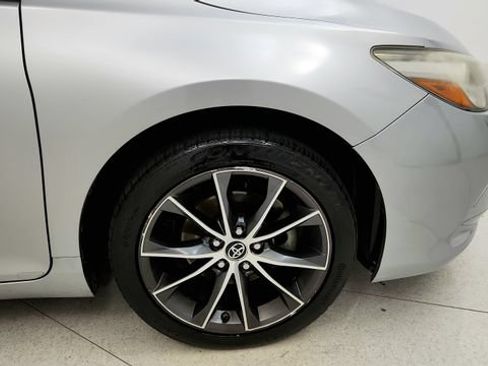 Used 2015 Toyota Camry XSE FWD image 21