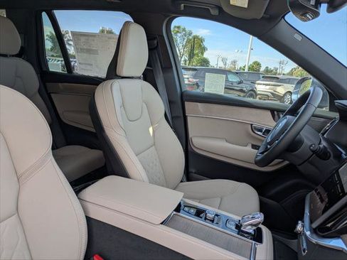 New 2026 Volvo XC90 T8 Plus w/ Protection Package Premier AWD/4WD image 14