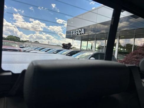 Used 2020 GMC Sierra 1500 Denali w/ Denali Ultimate Package AWD/4WD image 40
