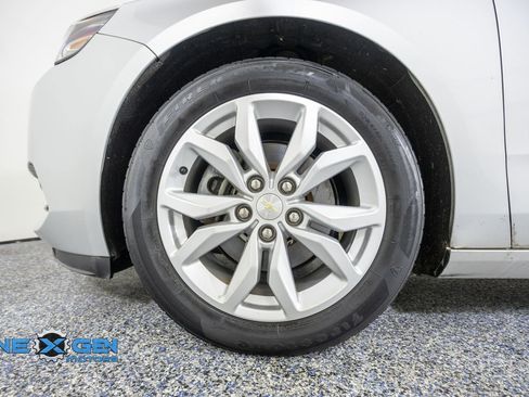 Used 2019 Chevrolet Impala LT w/ Sunroof and Spoiler Package FWD image 47