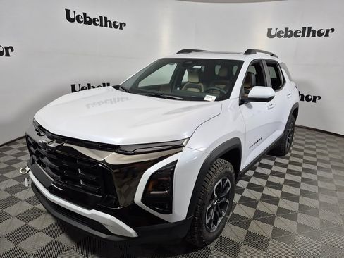 New 2026 Chevrolet Equinox ACTIV w/ Convenience Package III image 3