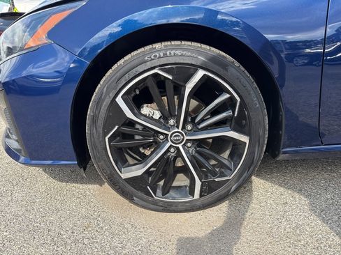 Used 2023 Nissan Altima 2.5 SR image 12