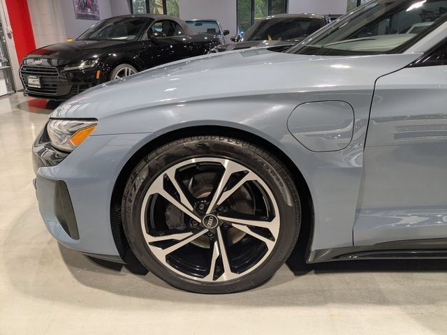 Used 2022 Audi e-tron GT Premium Plus AWD/4WD image 4