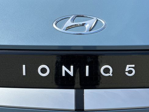 Used 2024 Hyundai Ioniq 5 SEL image 34