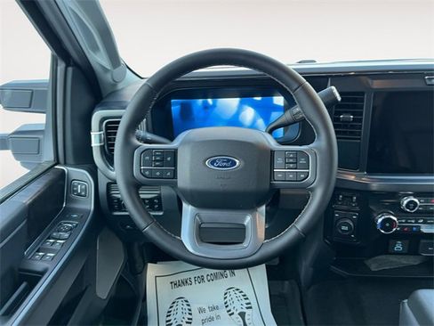 Certified 2025 Ford F450 Lariat w/ FX4 Off-Road Package image 12