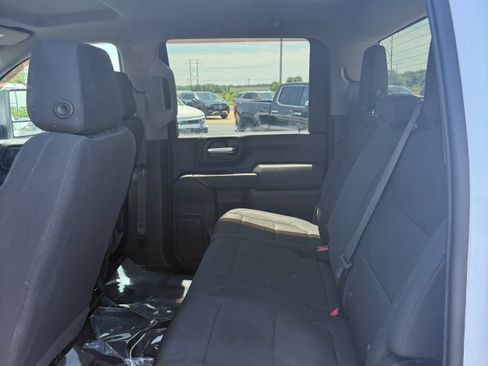 Used 2020 Chevrolet Silverado 2500 Custom w/ Custom Value Package AWD/4WD image 9
