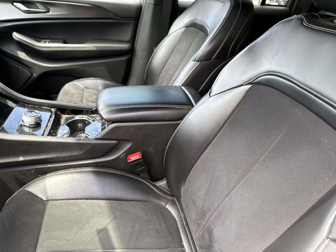 Used 2023 Jeep Grand Cherokee Altitude AWD/4WD image 7
