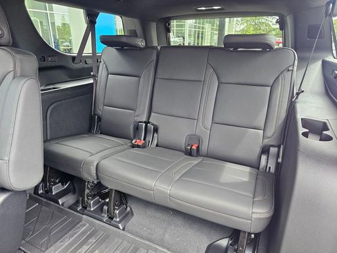 New 2026 Chevrolet Suburban High Country AWD/4WD image 18