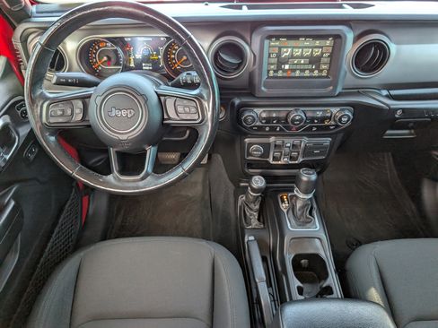 Used 2020 Jeep Wrangler Unlimited Sport image 6