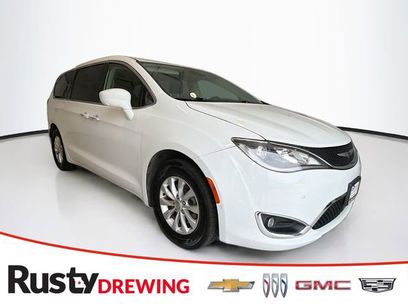 Used 2019 Chrysler Pacifica Touring Plus w/ Advanced Safetytec Group