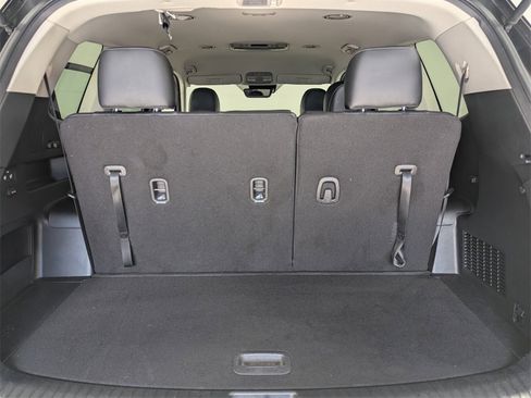Used 2022 Kia Telluride LX image 25