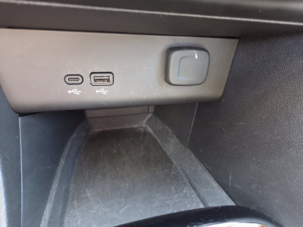 Used 2025 Buick Encore GX Preferred FWD image 17