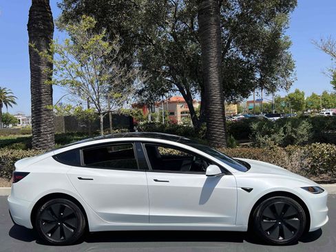 Used 2025 Tesla Model 3 Long Range image 20