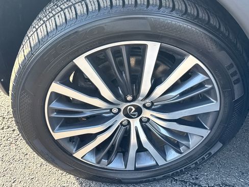 Used 2022 INFINITI QX60 Sensory image 12