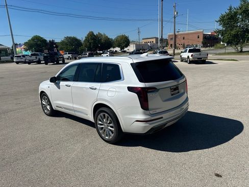 Used 2021 Cadillac XT6 Premium Luxury AWD/4WD image 4