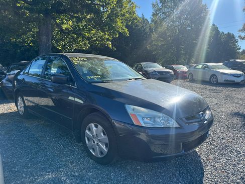 Used 2003 Honda Accord LX image 3