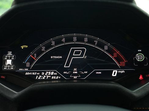 Used 2023 Lamborghini Huracan Tecnica RWD image 15
