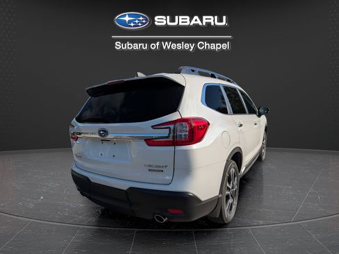 Used 2025 Subaru Ascent Limited AWD/4WD image 4