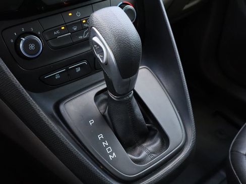 Used 2022 Ford Transit Connect XL FWD image 18